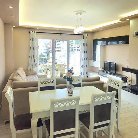 Mary's Luxury 2 Appartamento Pogradec
