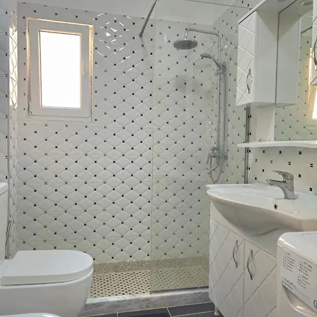 Apartment Mary's Luxury 2 *