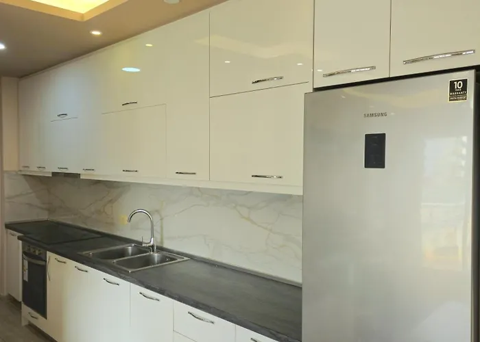 Mary's Luxury 2 * Pogradec